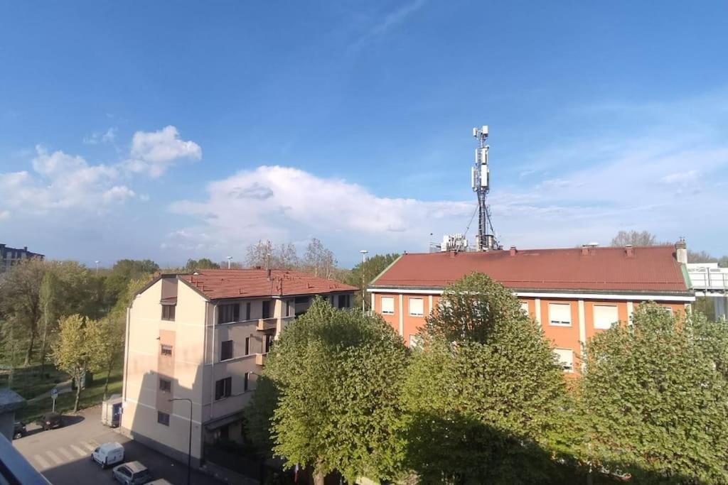 Sunhouse - Nuovo Accogliente Bilocale Apartment Milan Bagian luar foto